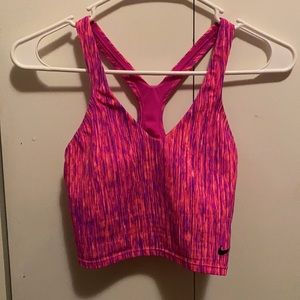 Nwot Nike crop top/ swim top with built in bra